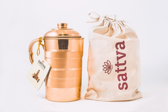 Miedziany Dzbanek Kubek Sattva Ayurveda Copper Jug 1,25l w Paski